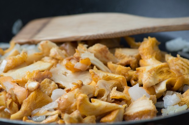 Gedünstete Eierschwammerl - Rezept