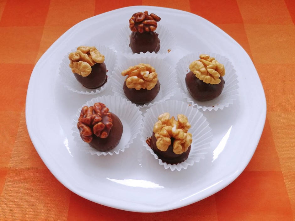 Schoko-Nuss-Kugeln - Rezept Schoko-Nuss-Kugeln - Rezept